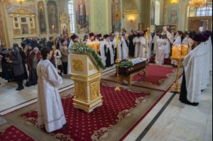Митрополит Лонгин совершил отпевание Аллы Дмитриевны Стрелковой