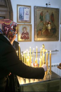 Божественная литургия и панихида в храме во имя святителя и чудотворца Николая на Елшанском кладбище г. Саратова