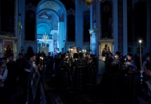 Утреня с чтением Великого канона преподобного Андрея Критского в храме в честь Сошествия Святого Духа г. Саратова