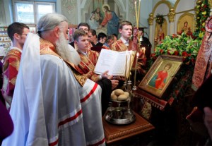 Всенощное бдение в храме святого великомученика и целителя Пантелеимона г. Саратова