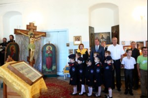 Божественная литургия в храме в честь Рождества Христова с. Вязовка Татищевского района