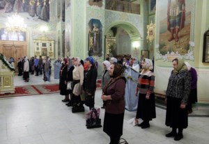 Всенощное бдение в храме в честь Покрова Пресвятой Богородицы г.Саратова