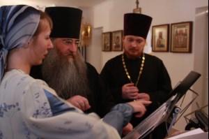 Божественная литургия в Крестовоздвиженском храме города Саратова
