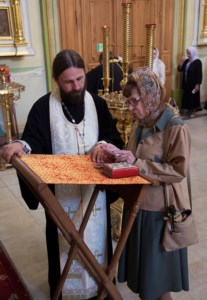 Всенощное бдение в храме в честь Покрова Пресвятой Богородицы г. Саратова
