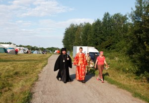 Божественная литургия в Вавиловом Доле