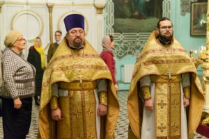Божественная литургия в храме Сошествия Святого Духа г. Саратова