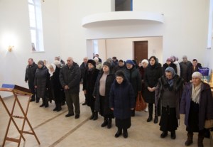 Совершена первая Литургия в новом храме на Увекском кладбище г.Саратова