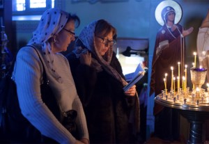 Великое повечерие с чтением канона преподобного Андрея Критского в храме в честь Покрова Пресвятой Богородицы г. Саратова