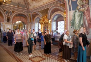 Всенощное бдение в Свято-Троицком кафедральном соборе г. Саратова