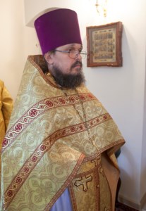 Божественная литургия на Архиерейском подворье — храме в честь иконы Божией Матери «Утоли моя печали» г.Саратова