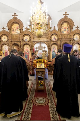 Божественная литургия в храме во имя святых бессребреников и чудотворцев Космы и Дамиана г. Саратова