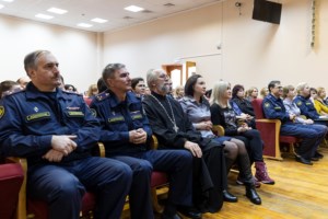 Архиерейский хор Саратовской митрополии выступил в УФСИН