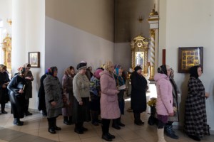 Великое повечерие с чтением канона преподобного Андрея Критского в Свято-Троицком кафедральном соборе г. Вольска