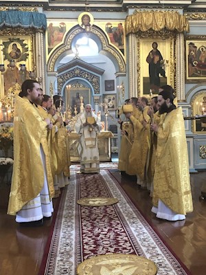 Божественная литургия в Успенском соборе Свято-Успенского Жировичского монастыря