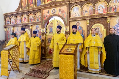 Божественная литургия в храме во имя святителя Николая Японского г. Саратова