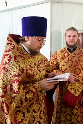Божественная литургия в храме во имя великомученика и целителя Пантелеимона г. Саратова
