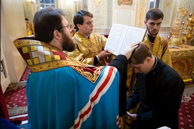 Митрополит Игнатий совершил всенощное бдение в храме Покрова Пресвятой Богородицы г. Саратова