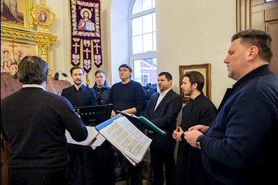 Божественная литургия в храме святых Царственных страстотерпцев г. Саратова