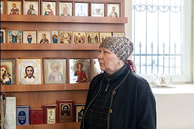 Божественная литургия в храме во имя святого праведного Лазаря Четверодневного на Новоелшанском кладбище г. Саратова