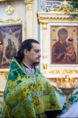 Божественная литургия в храме Сошествия Святого Духа г. Саратова