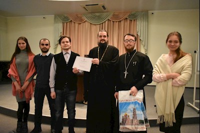 При Покровском соборе Саратова прошел молодежный «квиз»