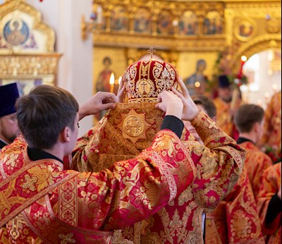 Божественная литургия в храме великомученика Георгия Победоносца г. Саратова