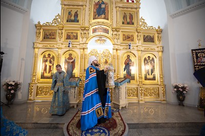 Митрополит Игнатий совершил Божественную литургию в Покровском храме г. Петровска