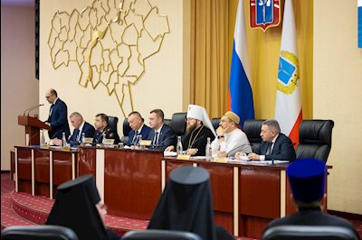 Митрополит Игнатий выступил с докладом на заседании Совета по взаимодействию с национальными и религиозными объединениями
