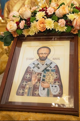 Митрополит Игнатий совершил Великое освящение храма святителя и Чудотворца Николая села Долгий Буерак Гагаринского района г. Саратова и Божественную литургию в новоосвященном храме
