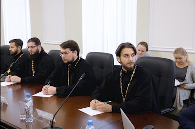 Митрополит Игнатий возглавил заседание Учебного комитета Саратовской епархии