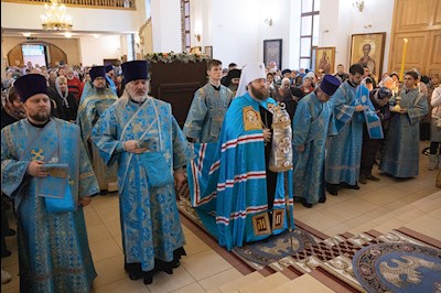 Митрополит Игнатий возглавил соборное архиерейское богослужение в Казанском храме г. Саратова