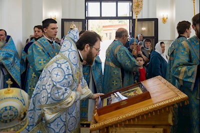 Митрополит Игнатий совершил Божественную литургию в храме святого апостола и евангелиста Иоанна Богослова с. Казанла Базарно-Карабулакского района