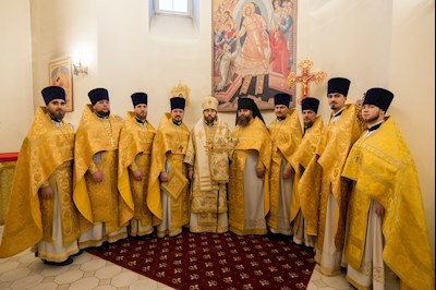 Митрополит Игнатий совершил Божественную литургию в соборном храме святителя Спиридона Тримифунтского г. Саратова