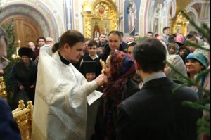 Рождественская Божественная литургия в Свято-Троицком кафедральном соборе Саратова