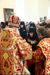 Чин Великого освящения и Божественная литургия в храме в честь Владимирской иконы Божией Матери Владимирского женского монастыря г. Вольска