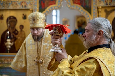 Митрополит Игнатий совершил Божественную литургию в Свято-Алексиевском женском монастыре г. Саратова