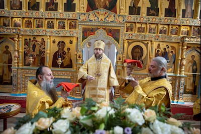 Митрополит Игнатий совершил Божественную литургию в Свято-Алексиевском женском монастыре г. Саратова
