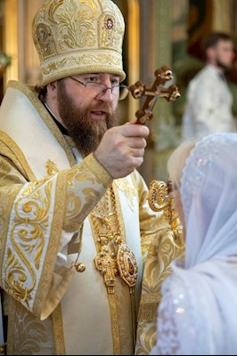 Митрополит Игнатий совершил Божественную литургию в Покровском соборе г. Саратова