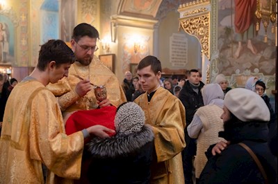 Митрополит Игнатий совершил Божественную литургию и молебен на новый год в Покровском соборе г. Саратова
