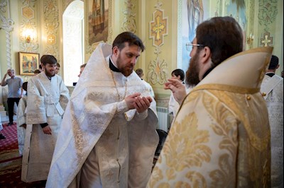 Митрополит Игнатий совершил Божественную литургию в Покровском соборе г. Саратова
