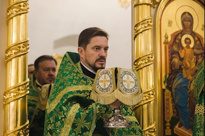 Архиереи Саратовской митрополии совершили Божественную литургию в соборном храме святого благоверного князя Александра Невского г. Ртищево