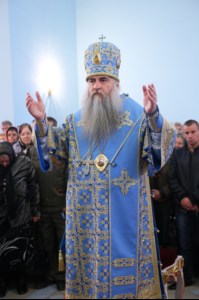 Божественная литургия в храме в честь Покрова Пресвятой Богородицы города Петровска