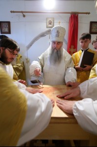 Чин Великого освящения и Божественная литургия в храме святого пророка Илии в селе Липовка Базарно-Карабулакского района