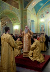 Божественная литургия в храме в честь Покрова Пресвятой Богородицы г. Саратова