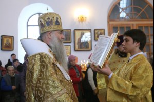 Божественная литургия в храме во имя святителя и чудотворца Николая р.п. Базарный Карабулак