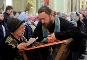 Всенощное бдение в храме в честь Покрова Пресвятой Богородицы г. Саратова