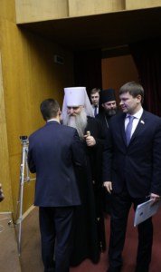 Митрополит Лонгин принял участие в расширенном заседании областного Правительства