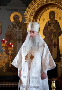 Митрополит Лонгин совершил Крещальную литургию в Свято-Троицком кафедральном соборе г. Саратова
