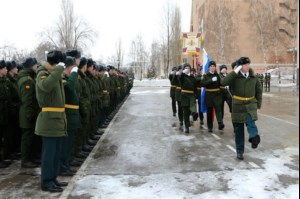 Митрополит Лонгин поздравил курсантов и командование вольского военного института с Днем защитника Отечества