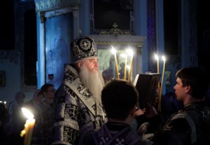 Утреня с чтением Великого канона преподобного Андрея Критского в храме в честь Сошествия Святого Духа г. Саратова